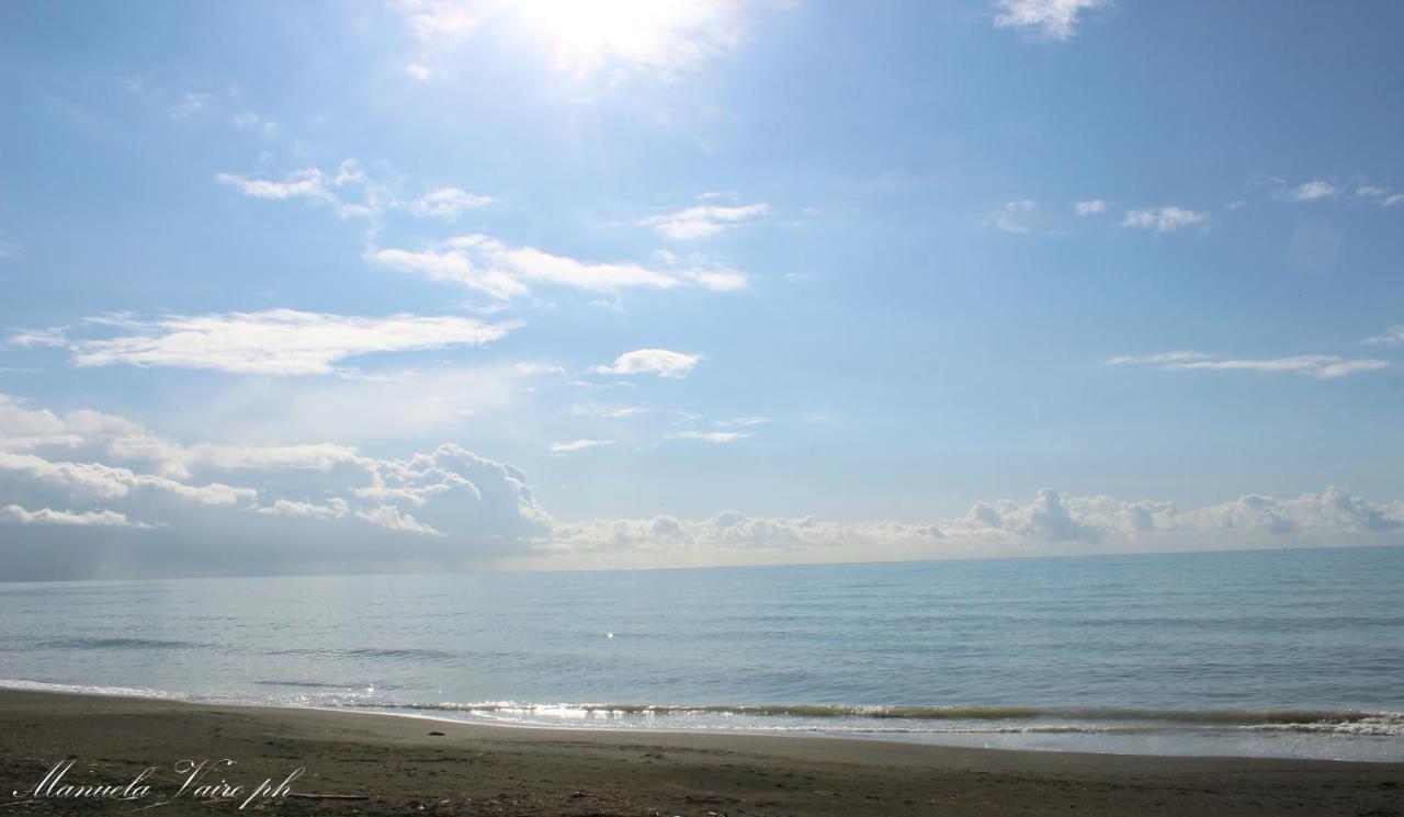 Seafront Apartment Salerno Exterior foto